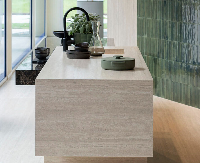 Широкоформатная керамогранитная плита Marazzi Grande Stone Look Travertino Classico 3D — фото 6 — MAS — Modern Acrylic Stone